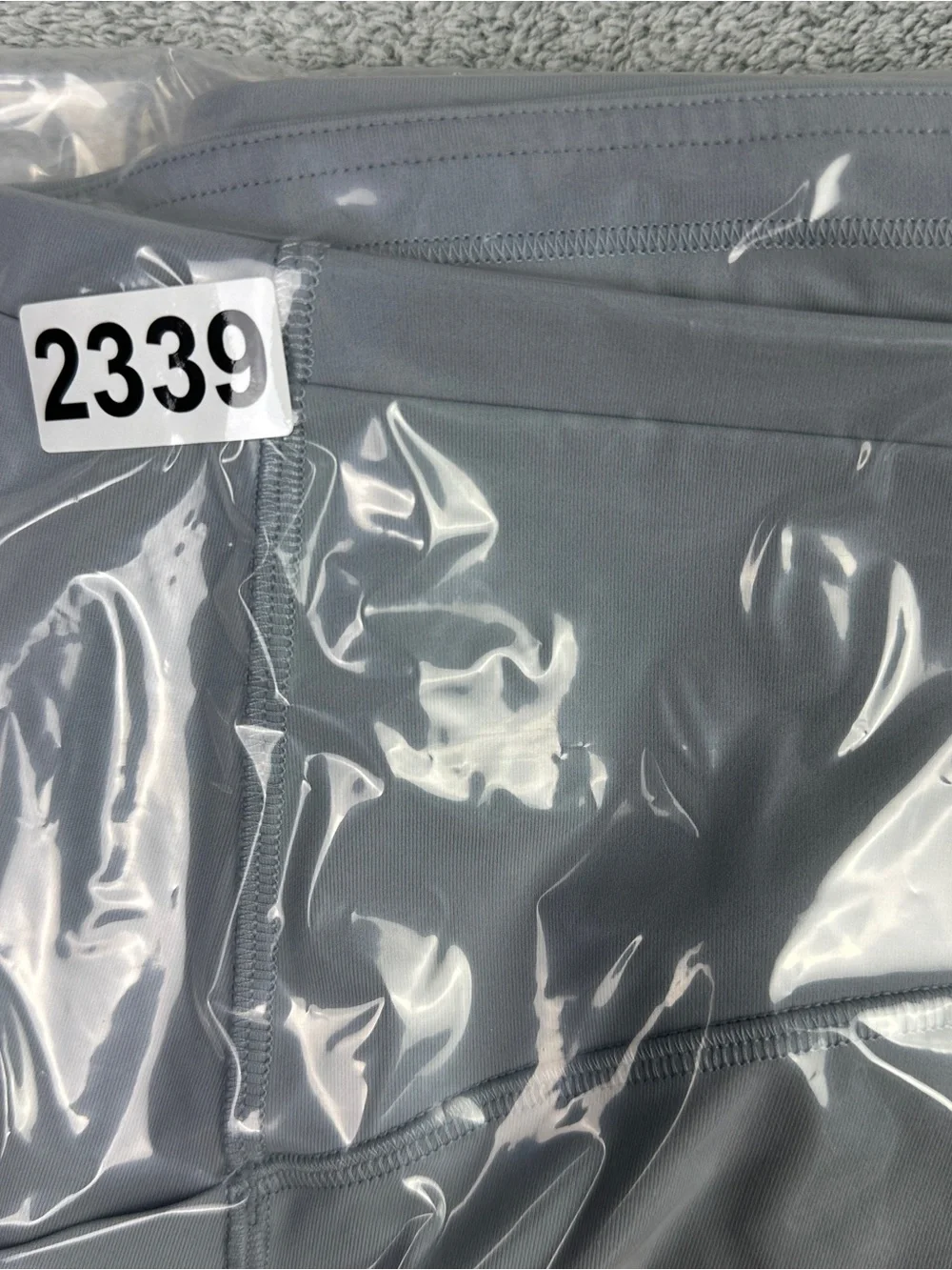 Lululemon Fast and Free High-Rise Crop 23” Tight Womens 12 Gray Nulux Reflective